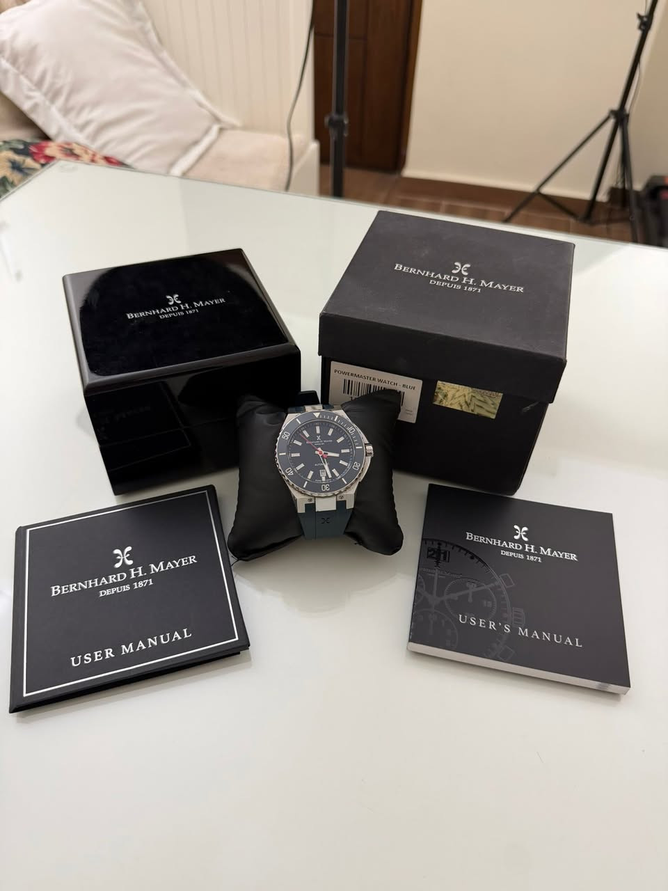 ساعه سويسريه اصليه 100% نوع Bernhard H. Mayer Chronograph موديل 2025 حالتها شبه جديده  مينا لون اسود بازل لون ازرق ستوب واتش كرونوجراف بازل دوار سيراميك ماكنه اوتوماتيك كشف  زجاج زفير مقاوم للخدش قفل بحري بوك  فراشه قطر 44 كستك ربر مع كامل المرفقات السعر المطلوب 375 دينار اردني للتواصل على الخاص او على الرقم 0785261118


**إذا كنت صاحب هذا الإعلان وتريد حذفه لأي سبب، رجاءا أرسل رسالة إلى الدعم الفني**