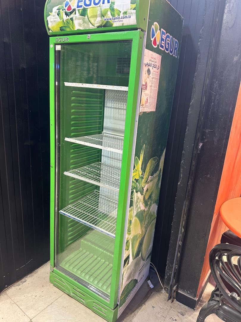 غراض مطع وجبات سريعة مستخدمة شرط النضافة تجهيز كامل
للاستفسار الاتصال على الرقم ***********
