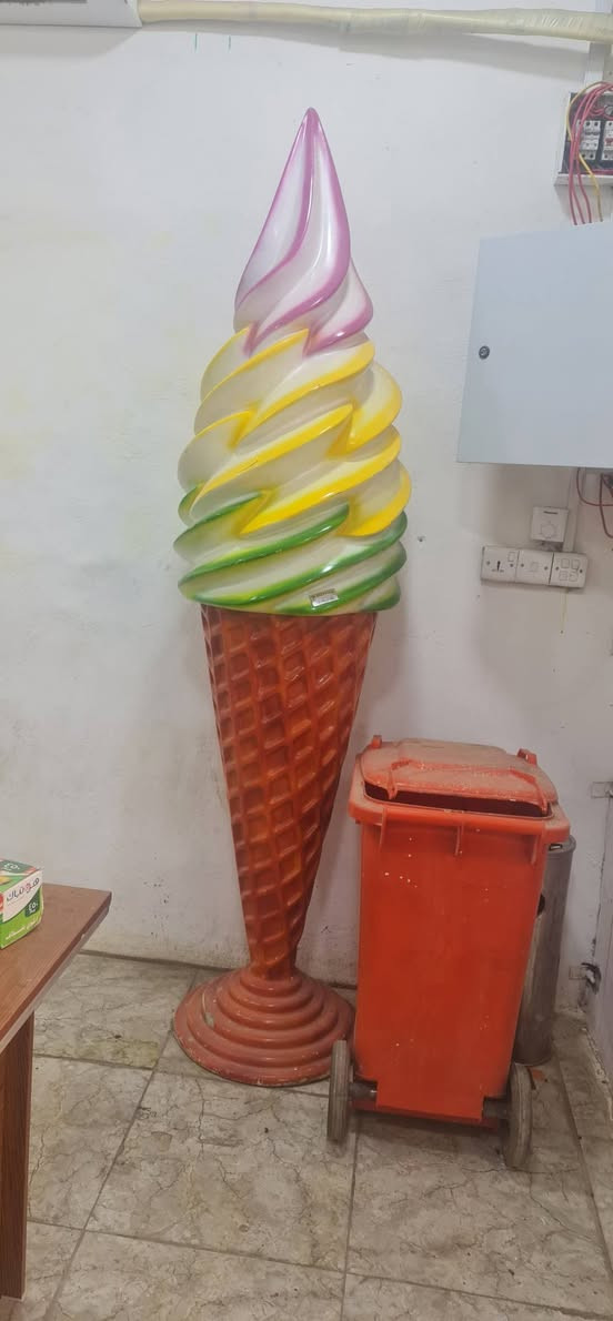 ادوات محل مرطبات شغاله كلها ١٠٠%
ماكنة ازبري حوضين صيني مطابق للهوسك 
ماكنة ds   3 لتر  تايلر امريكي سنكل فيز 
مكائن سوفت عدد ٢ صيني لاولى سبلر والثانية اوشن بور بم 
عارضه ايزا ايطالي 
كبوس اعلان 
بلاندر صناعي 

بيع بسعر مناسب 
***********
