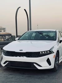 تحية طيبة اخوان كي فايف ٢٠٢١  نظيفة جداً  محرك ١٦٠٠ تيربو ماشيه ٩٢ الف...