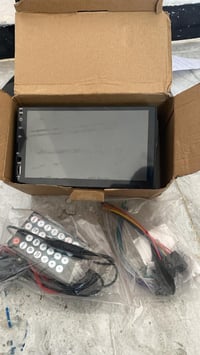 عندي مسجل شاشة للبيع مع كامرة 07751992999