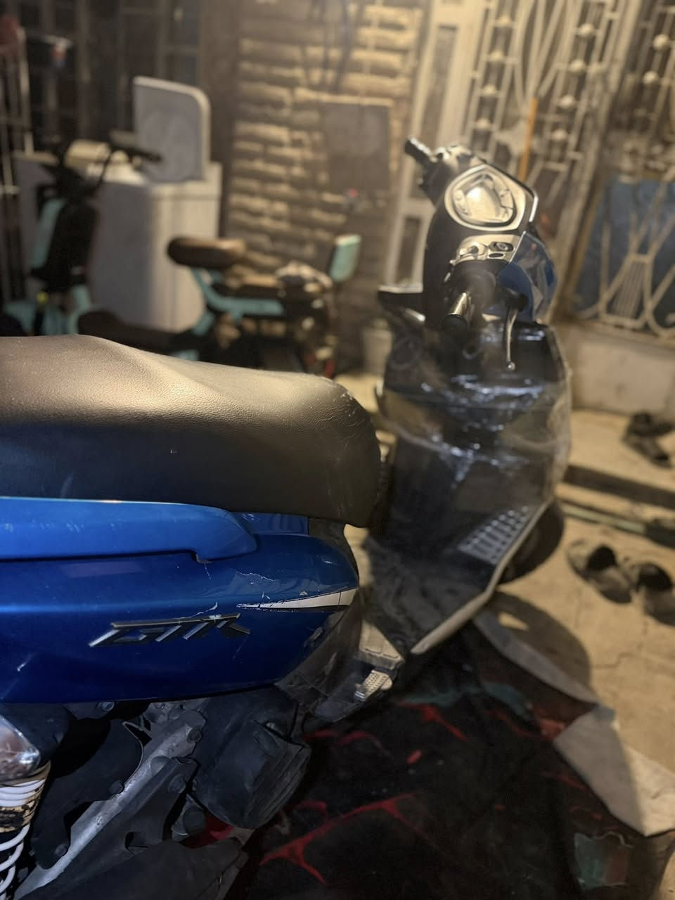 سلام عليكم دراجة جي تي آر دراجه مكفوله كفاله عامه ناحيه كهربائيات كفرات مكينه شرط شلعه معدل والدراجه تاخذهه مني شرط نص نكره الصبح دراجه جديده نازله من رمبه اقل 5اشهر دراجه معودهه ع بانزين محسن ودهن امزويل جديده بمعنى الكلمه دراجه معروضه بمليون وبيهه مجال دراجه اوراقهه كامله ومكفوله كفاله عامه للتواصل ع رقم *********** ومكاني ساحه ميسلون بغداد الجديده
