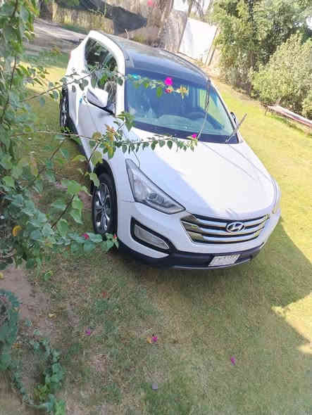 السلام عليكم مكلف بل نشر هونداي سنتافيا 2013خليجي 6سلندر مكفوله بيه بارد بسيط حافه جاملغ مكان السياره بغداد الغزاليه فول مواصفات السعر 175وبيه مجال لاتصال ‏‪***********‬‏بصاحب السياره ابو يوسف
