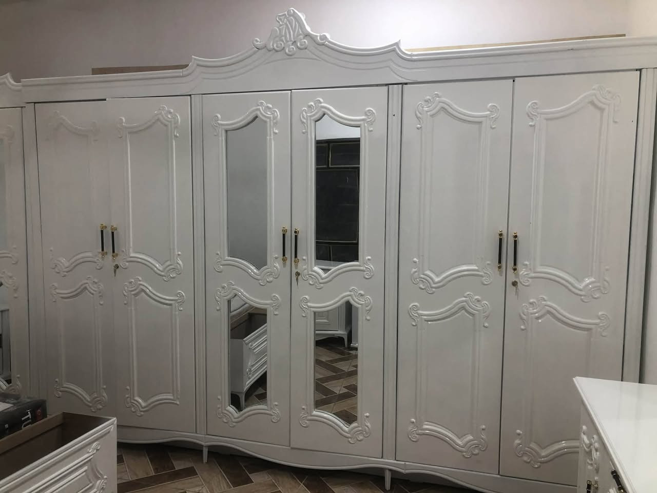 غرفة اخشاب انديف صاج البيع مستعمله ثلاث اشهر فقط نضيفه وسعر مناسب 

 الاستفسار على هاذ الرقم ***********
