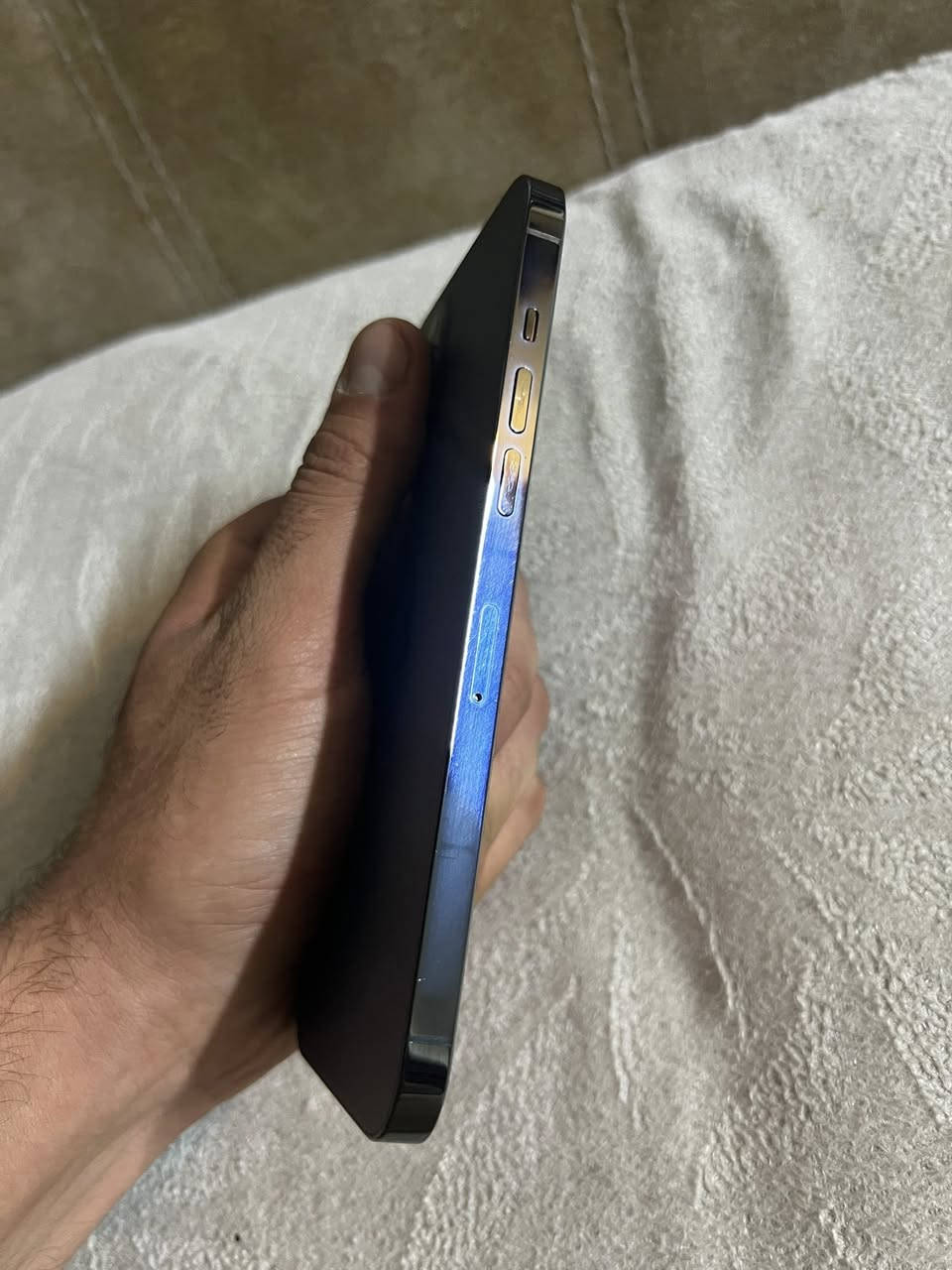 السلام عليكم ايفون 12 برو ماكس 
ذاكرة 256 
بطاريه 79 
جهاز ع وضع الشركه ممفتوح الجهاز 
السعر 600 وبي مجال
مكاني بغداد حي الاعلام 
***********
