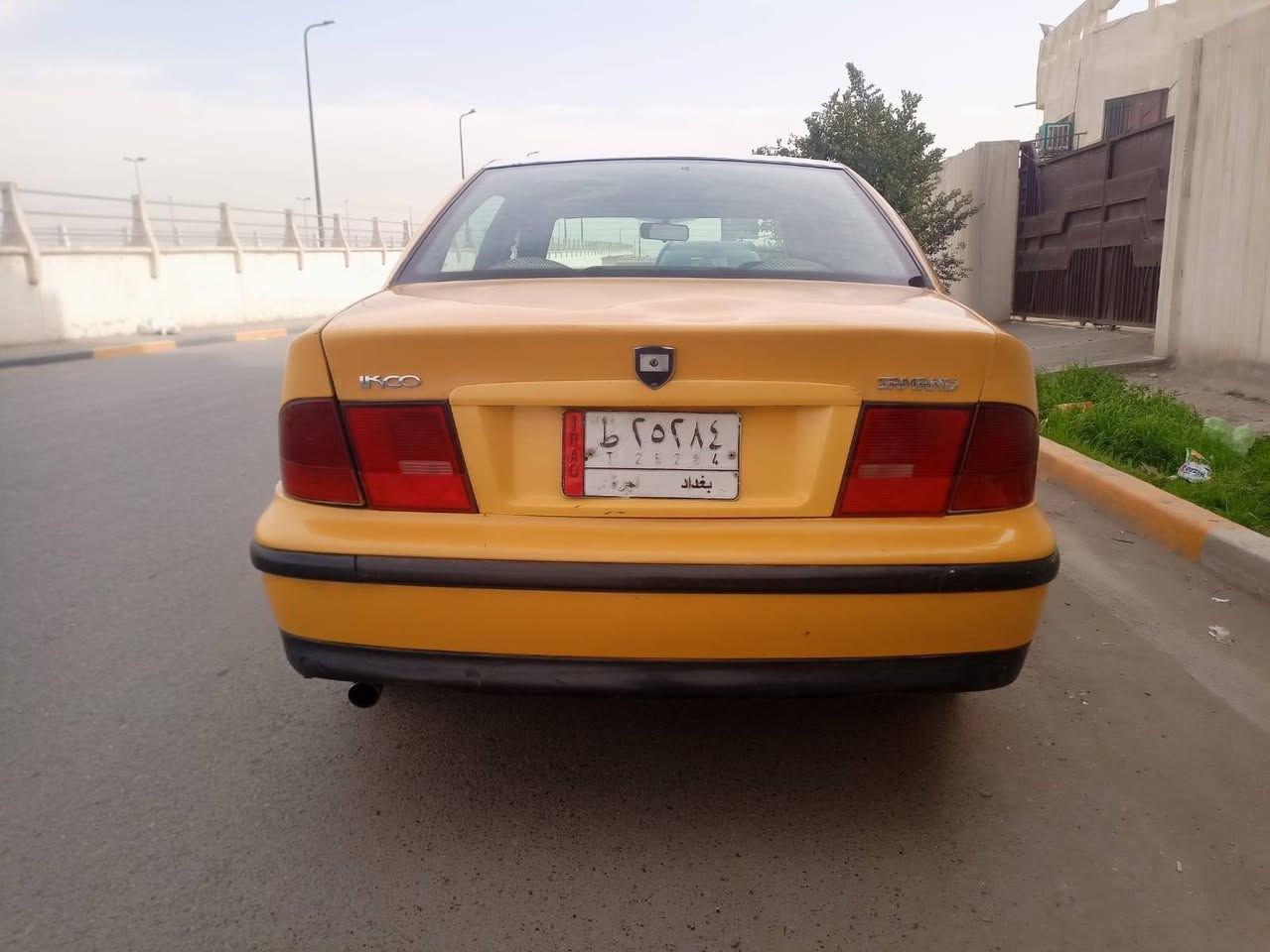 سمند ٢٠١٠ كاملة وجاهزة
تبريد تدفئة 
مكينه جديدة شادهة كاملة
مصفرة هيئة عليها غرامه تنزل من سعرها
صاحبها جيراني يريد تحويل 
حادثهة بنيد طاير ع القمارة الباقي كله مكفول
السعر ٣١ مجال قليل حك الجية 
***********
