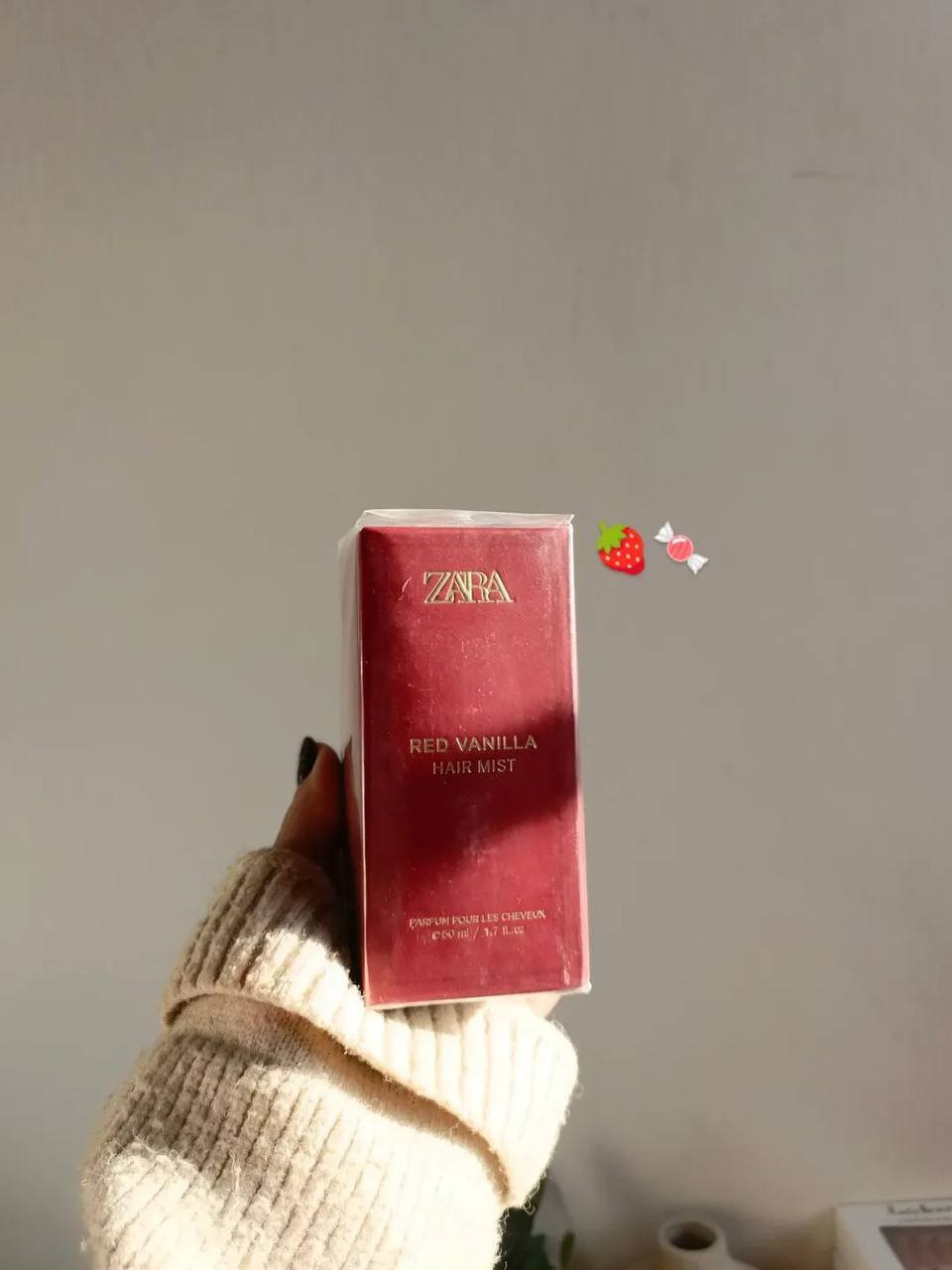 أنوثتك وجاذبيتك 💆‍♀️ الغيمة السحرية اللي تعطر يومك ✨
كل لون من هذه المجموعة يمثل مود وشخصية ثانية تماماً 🧴:
🍊 Peach Glow: انتعاش الخوخ الفاكهي اللذيذ لصباح مليان حيوية ☀️
🌸 Pink Flambé: نعومة وسويت تشبه غزل البنات والمسك، قمة الأنوثة 🎀
🍏 Applejuice: طاقة ونظافة وانتعاش التفاح الأخضر والزهور 🍃
🍒 Red Vanilla: دفء وفخامة الفانيليا والتوت للمناسبات والليل 🌙
🤍 Fields at Nightfall: ريحة بودرية هادئة، ياسمين وخشب صندل تاخذ العقل ☁️
🔮 Violet Blossom: جاذبية زهرة البنفسج واللوز الدافئ، ريحة غامضة ومثيرة 💜
ثبات، خفة، ولمعان، وريحة تتحرك معك مع كل هبة هواء 💨 تنعش روحك!


**إذا كنت صاحب هذا الإعلان وتريد حذفه لأي سبب، رجاءا أرسل رسالة إلى الدعم الفني**