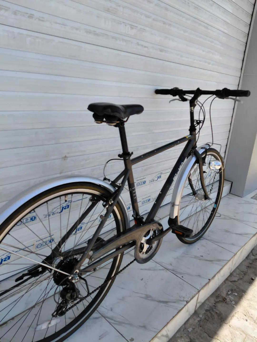 حجم 28 / C700 فول المنيوم  3 × 7 سرعات ويالة المنيوم طبقتين والامامي ماكنيت LED دراجة خفيفة ونظيفة السعر 190 الف شامل التوصيل     ✈يوجد توصيل لجميع المحافضات ✈ كركوك مدخل سايدين حي الاسرى والمفقودين  معرض ابو شيفان ( *********** )
