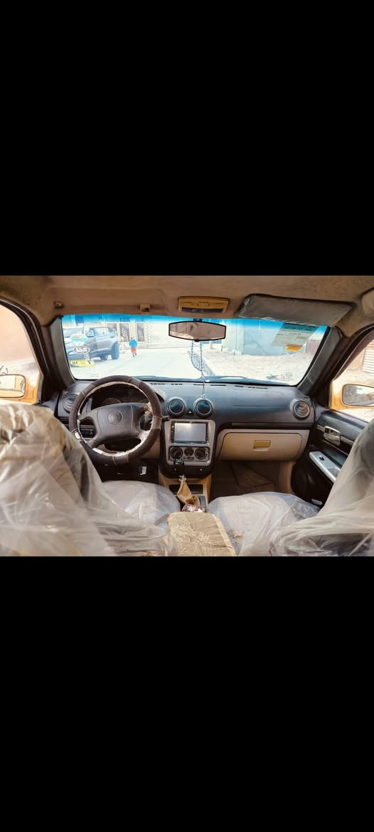 السلام عليكم سيكي موديل١٢للبيع مشروع وطني يعني تتحول بل موصل
بلا دواخل ولا شاصي
فقط دواير مصلح والبوند شوية بي من كدام مصلح
البوب بل حواف مصلح 
كير شرط 
محرك كورلة صرف
تريد تحويل تريد وكالة 
هيئة مصفرة غرامات عليها ١٠٠ينزل من السعر
سنوية الى ال27
كابون ماستر بيها السعر 33بيها مجال شراي خابرني وتشلع عيوني♥️ اتصال***********
واتساب ***********
العنوان موصل حي الشيماء
