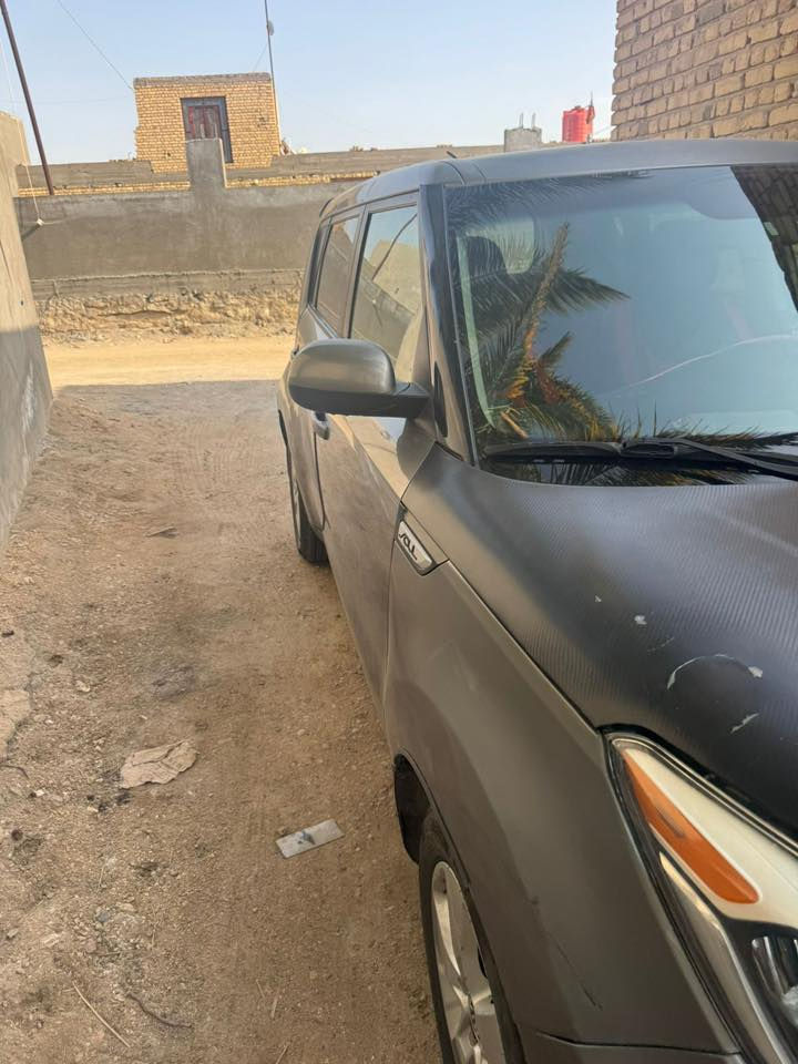 سول للبيع موديل 2018 خليجي
سياره جاهزه من كلشي بسمي 
مكانه سماوه
السعر 120 مع مجال
***********
