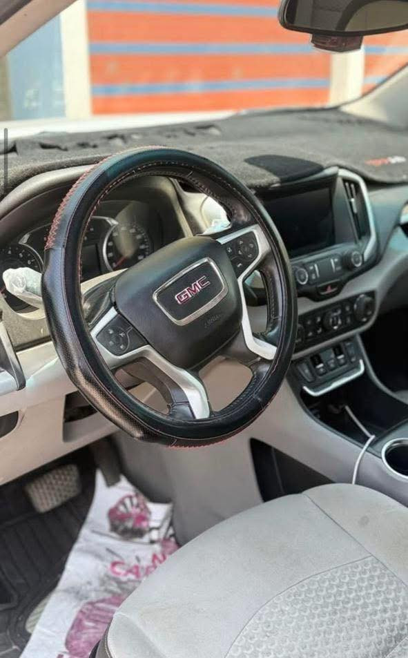 السلام عليكم
الاتصال على صاحب السيارة  غير متواجد على النت

جمسي تيران موديل 2019 

ماشية 71 

اللون سلفر

محرك 1500 تيربو  وباقي المواصفات المعروفة

وارد امريكي هزة جديدة بغداد بأسمي

الحادث بنيد ومصلح نفسه ومصبوغ بدون ايرباك 

مكان بغداد ***********
