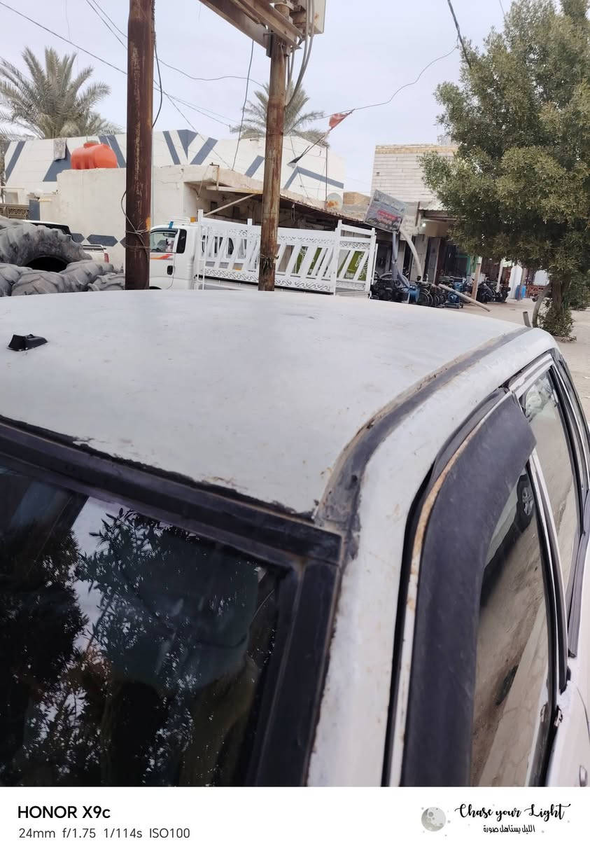 سايبه ٢٠١٢ سياره خير من الله حداديه محرك تخم تاير سياره بيه ضربه ومعمره تكمه وبيه قماره ومعدله ع بارد مكان سياره بابل شوملي   سعر. ٢٥ ورقه  وسياره بسمي 
***********
