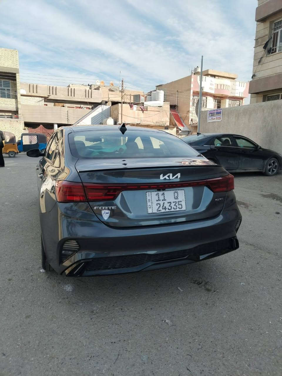 السلام عليكم
فورتي 2023 جيتي لاين
رقم بغداد
مكينه 2000
الضرر محولبه صفحه وحده 
بدون ايرباك
ماشية 15  الف
بصمة 
تشغيل عن بعد
فتحه 
شحن لاسلكي
كشنات جلد
تحديد مسار
تثبيت سرعة
شاشه كبيره
كأمره دواره
ثلاث انضمه قيادة
العنوان بغداد حي النصر
رقم الهاتف ***********
