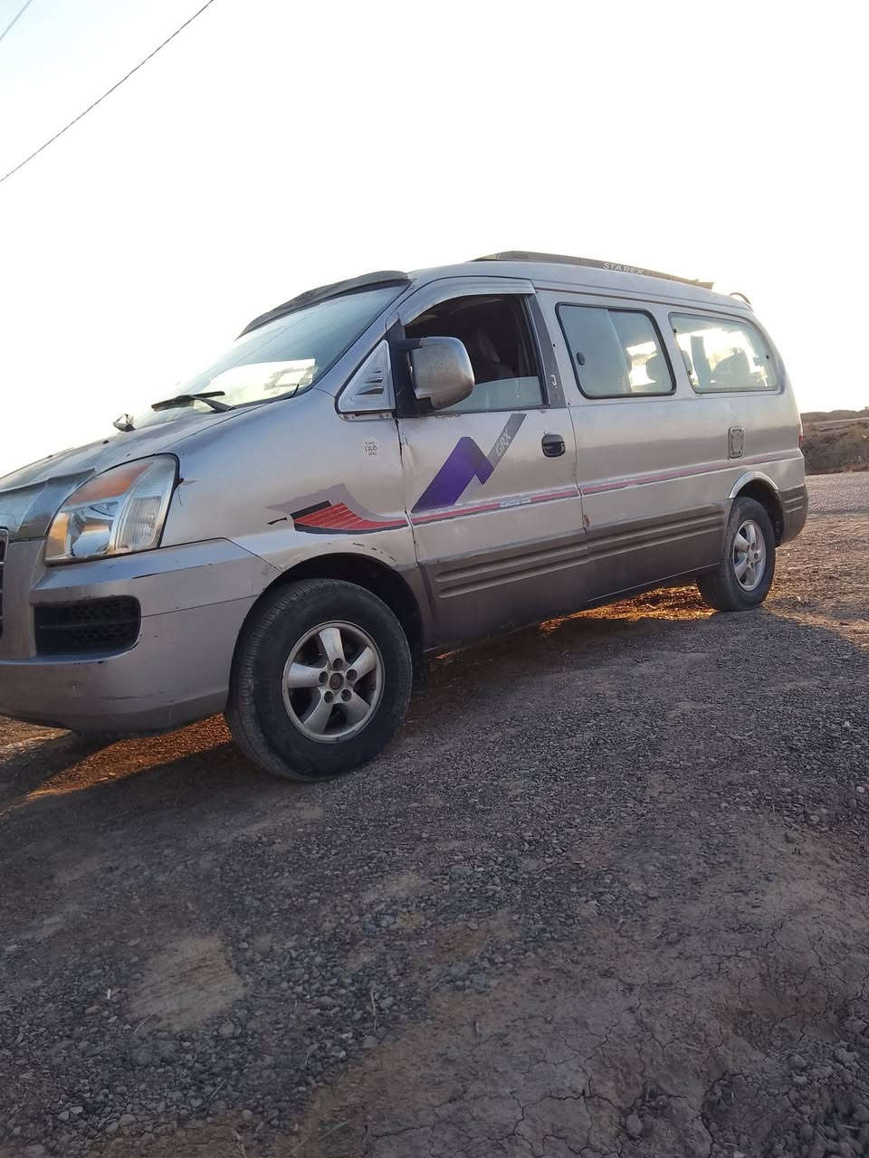 من رخصه الادمن سياره ستاركس للبيع 2007 مكينه وكير واكسن مكفول وكشر نضيف مكفول من اي ضربه رقم ميسان  كهربائيات شغاله محرك مجفت صارله اسبوع باتري جديد تاير نص عمر السعر 67 وبيه مجال  صاحبه الشرعي موجود  مكان السياره كوت الاحرار رقم صاحب السياره
***********
