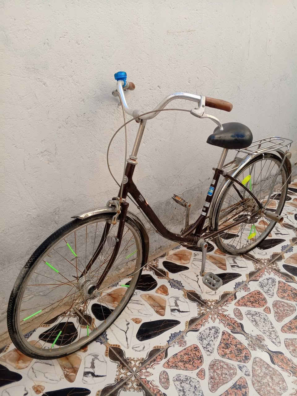 السلام عليكم بايسكلات للبيع الازرق ب٦٠ والاجوزي 40
7891824201
