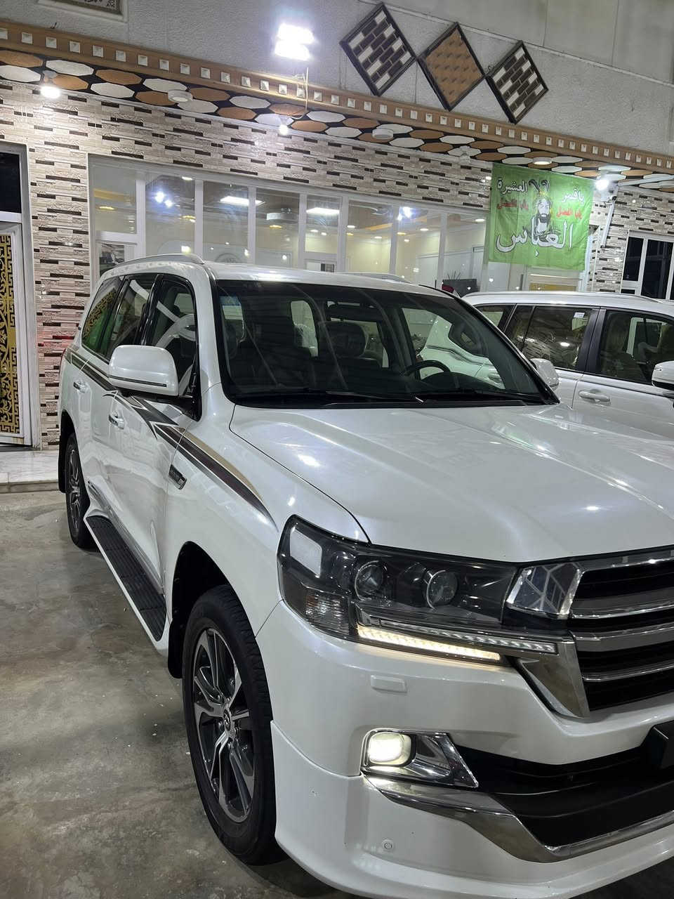 سلام عليكم
لاندكروز 2020 رقم بغداد مكفوله كفاله عام 
***********
