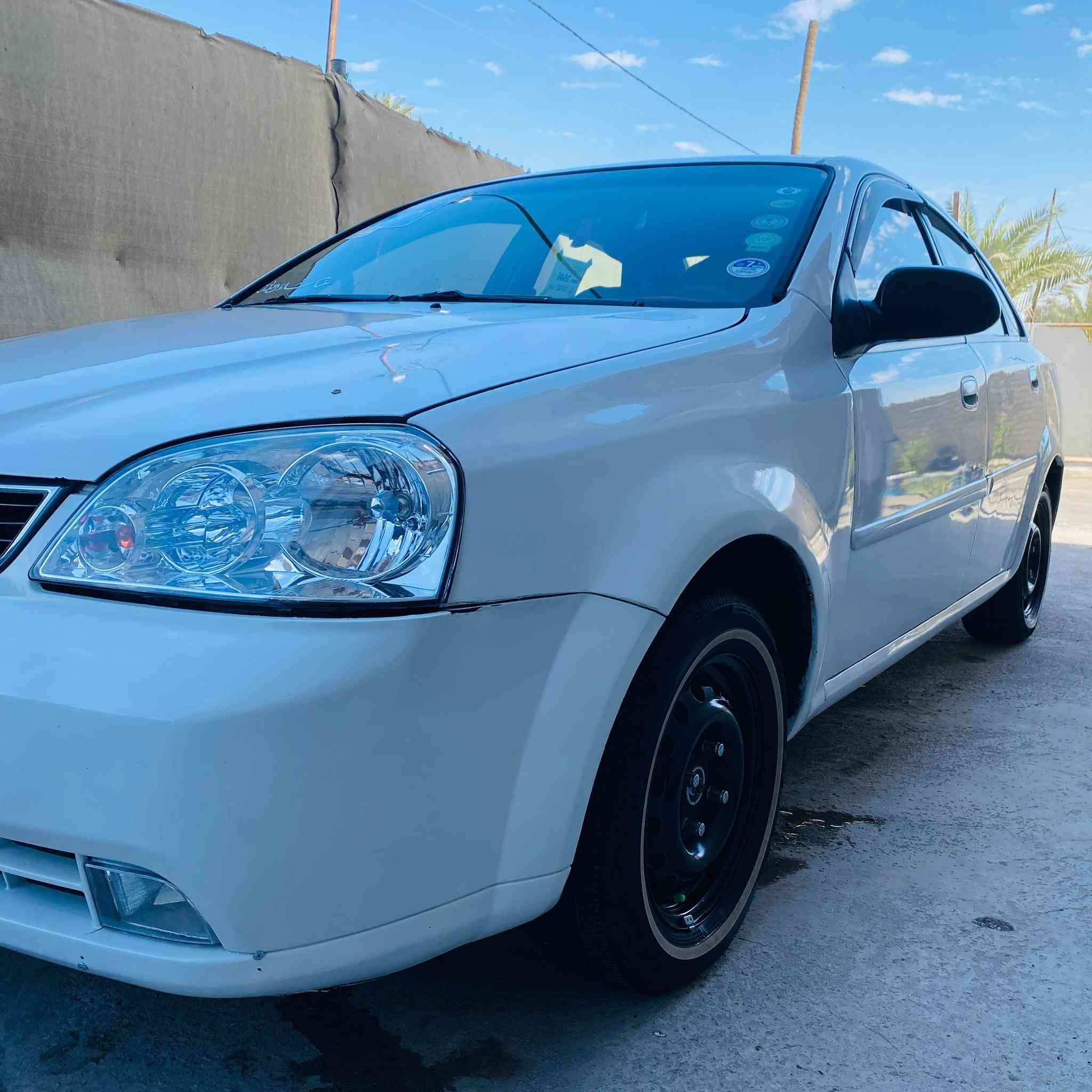 السلام عليكم
سياره اوبترا للبيع 
موديل 2004
كير عادي
مصبوغه حزام للجماليه 
تخم تاير وباتري جديد
صدر امامي جديد 
تبريد شغال 
هزه جديده 
رقم قادسيه بأسمي 
السعر 62 وبيها مجال رقم ***********
