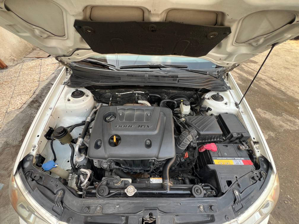 سلام عليكم كيا سيراتو مديل2009 كفال من صبغ وتبديل بيها باردات اثنين وتكحيل بدون معجون وصبغ مكينه 1600دكشن عالي وارد خليجي  سعرها100 وبيها مجال .  سنويه بسمي رقم كربلا عنوان بصرا حكيميه . رقم الهاتف *********** البصرة, العراق
