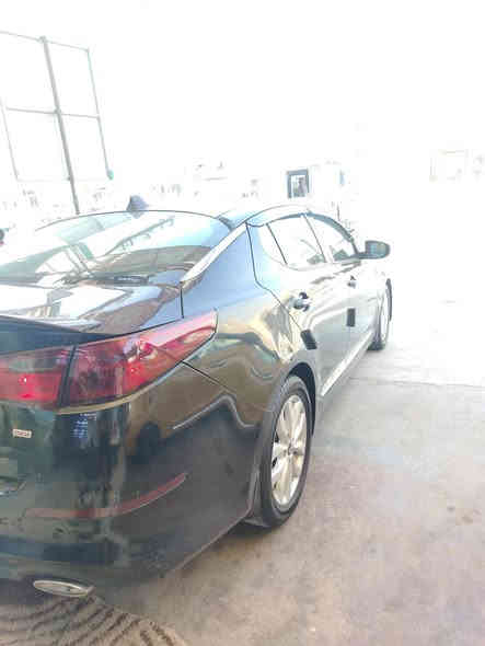 السلام عليكم
للبيع.... كيا اوبتما مديل 2014... 
سيارة مكينة GDi
سيارة مكينة كير مكفولات لا دوانز ولا شي تبريد شغال تتفة 
مري شفط +اشاير 
مازادت زنون عدسة 
تحكم استيرن  شغال شاشة سستم 
ستيرن كهربائيّ 
ملاحضة السيارة مبدل لغد ايمن كامل بميركة مو بل عراق 
السعر 110 وبيهة مجال حك الجية 
لاتواصل رقم واتساب ***********
