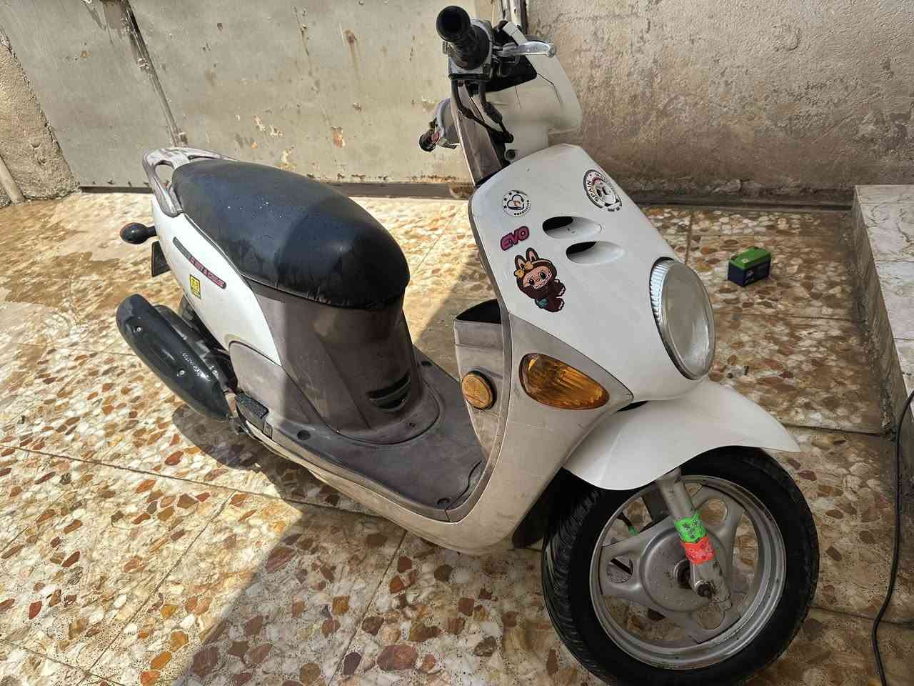 فله للبيع الدراجه كلها بلاد ممفتوحه
دراجه نكره وين ميعجبك تروح تفحص 

السعر ٧٥٠ قفل قفل شراي تصل *********** 

مكان حله
