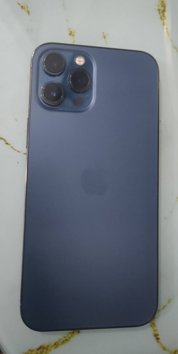 ايفون 12 pro max
ذاكره 128 
مستعمل مبدل بطاريه وشاشة وكلش نضيف وسلسل بالاستخدام والكامرات الخلفيه والاماميه شغالات وتصويرهن جيد وواضح بطاريه 100% 
نموذج m 
السعر 300 وبي مجال زين  
العنوان الامين الثانيه السده زراعي ساحة زمن


**إذا كنت صاحب هذا الإعلان وتريد حذفه لأي سبب، رجاءا أرسل رسالة إلى الدعم الفني**