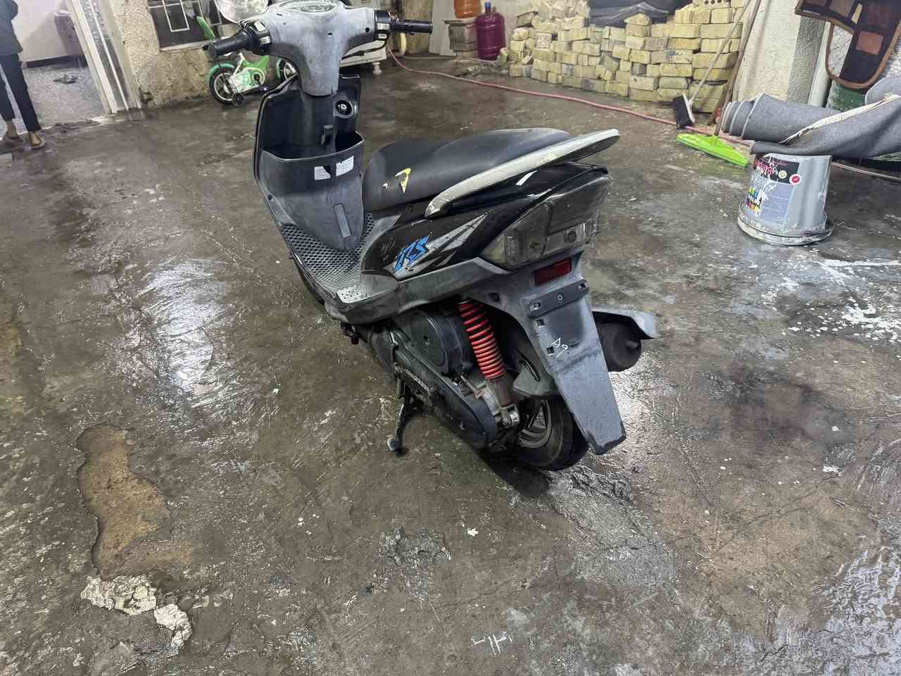 السلام عليكم ماكس عدله للبيع دراجه رمبه نزلته يوم2/19 دراجه بعده وضع البلادجيب وياك 10فيتريهة وتعال الدراجه جديده جدا تخم تاير كله جدد عل وضع البلاد السعر مليون وبيه مجال حك الجيه المكان بغداد حي العامل رقم الهاتف ***********موجود خاص
