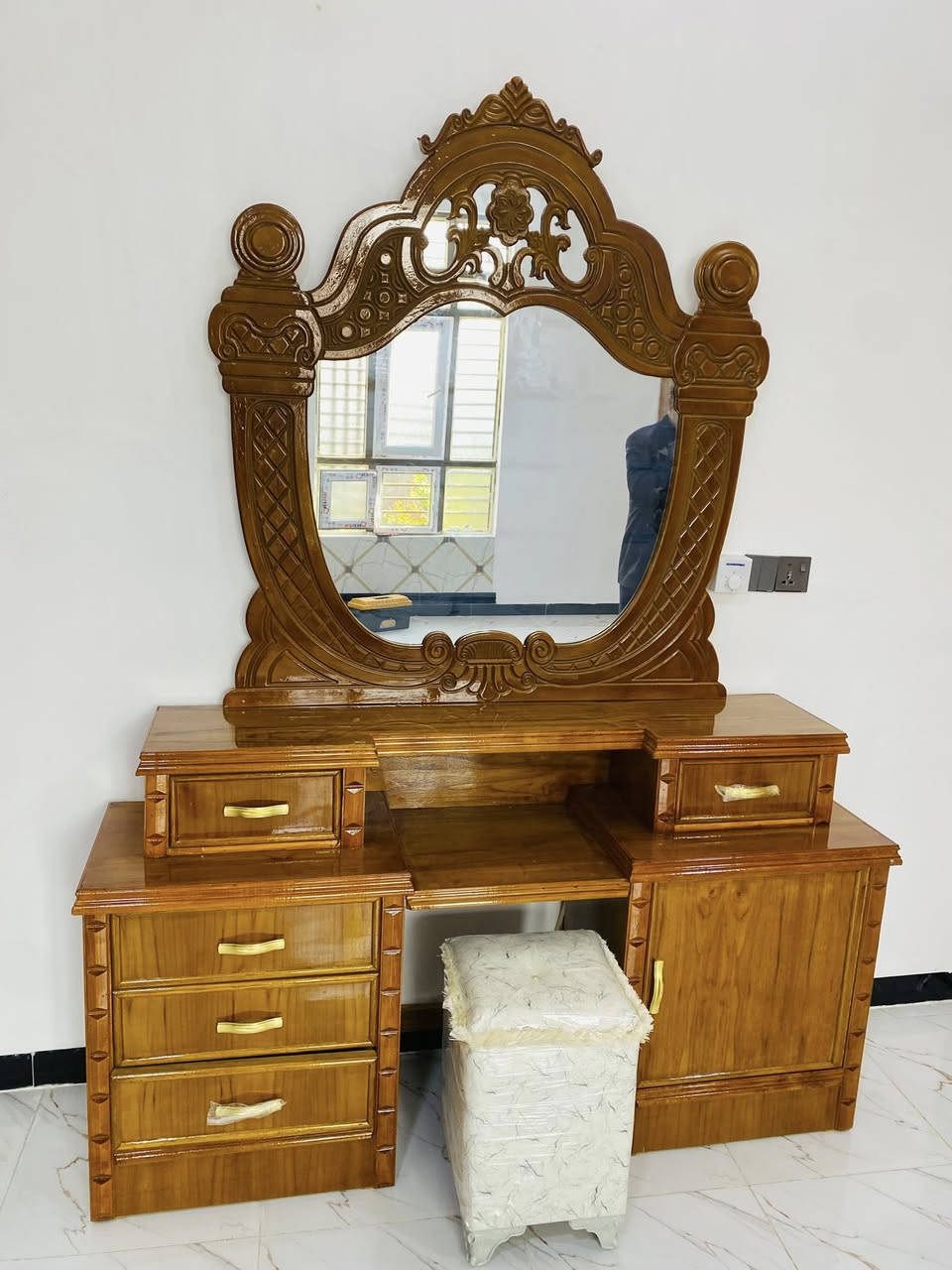 معرض الحامد لأثاث يعلن 😍
عن وجود غرف نوم😍👌👌
وللتفاصيل والاستفسار❓❓❓❓❓❓❓❓❓
اتصل على هذا الرقم☎️☎️☎️☎️☎️
*********** حامد أبو محمد☎️☎️☎️☎️☎️☎️☎️☎️☎️
أو  ‭***********‬ عباس حامد 📱📱📱📱📱📱📱📱
العنوان هيت شارع الجري🏞🏞🏞🏞🏞
‏يوجد لدينا خدمة توصيل￼🚚🚚🚚🚚🚚
مقابل جامع عبد الله المبارك 🕌🕌🕌🕌
