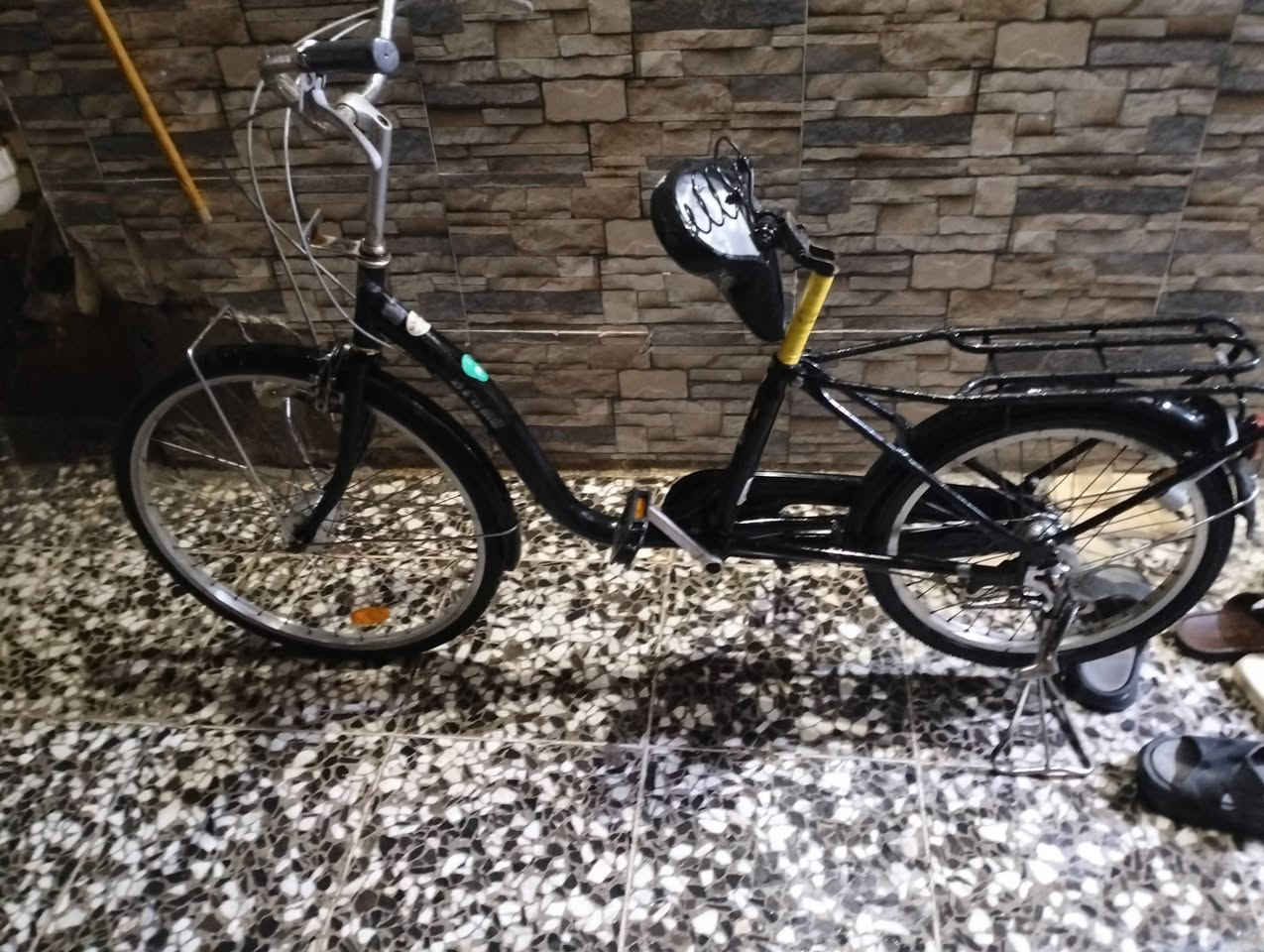 السلام عليكم بايسكل تكسي حجم 24 گير ياباني السعر 95 وبي مجال بغداد المشتل رقم الهاتف ***********
