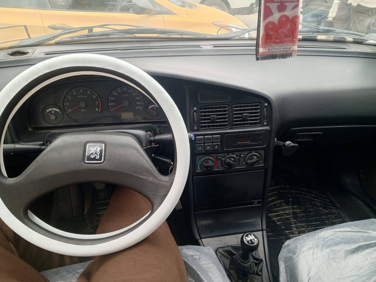 سلام عليكم بيجو 405 موديل 2012 رقم كربلاء انگليزي سنويه لل 29 سياره كفاله ماعده المكينه نص عمر فقط كهربائيات حداديه گير كله جديد السعر 45وبيها مجال قليل مكاني كربلاء ***********
