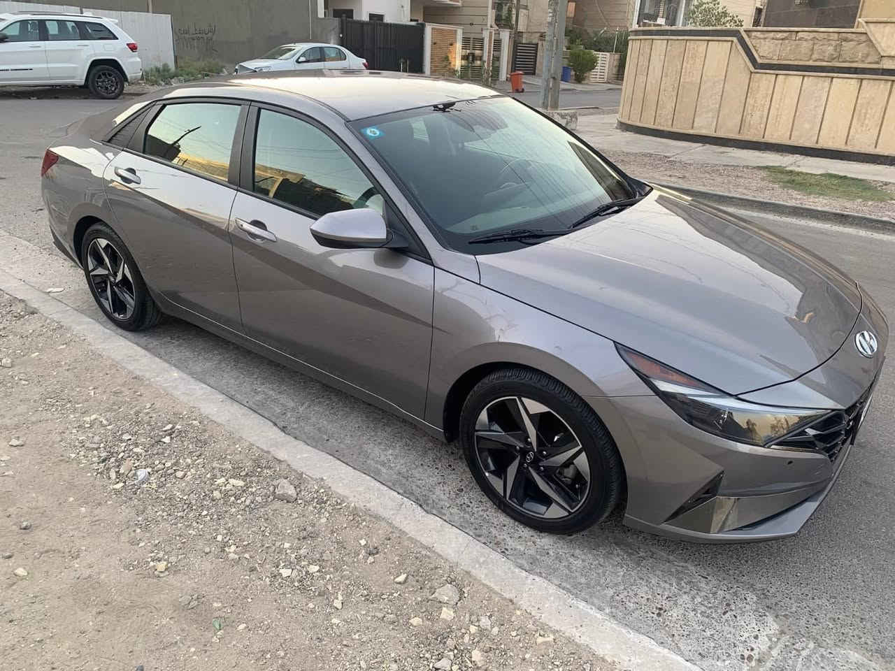 الهم صلي على محمد وال محمد
مكلف بنشر مكلف بنشر 
النتره 2023 وارد امريكي فول موصفات المتدد ماعده الفتحه سيارت 1/1 حادثه صبغ قبق الجنطه فقط والباقي كفاله بجم كبس الشركه سياره جديده حيل محرك 2000 دوش ماشيه 48 رقم ذي قار معوّقين معوقه والد شاب جيرانه 
السعر 158 وبيه مجال 
مكاني ناصريه سيد دخيل ***********
مكاني ناصريه سيد دخيل
