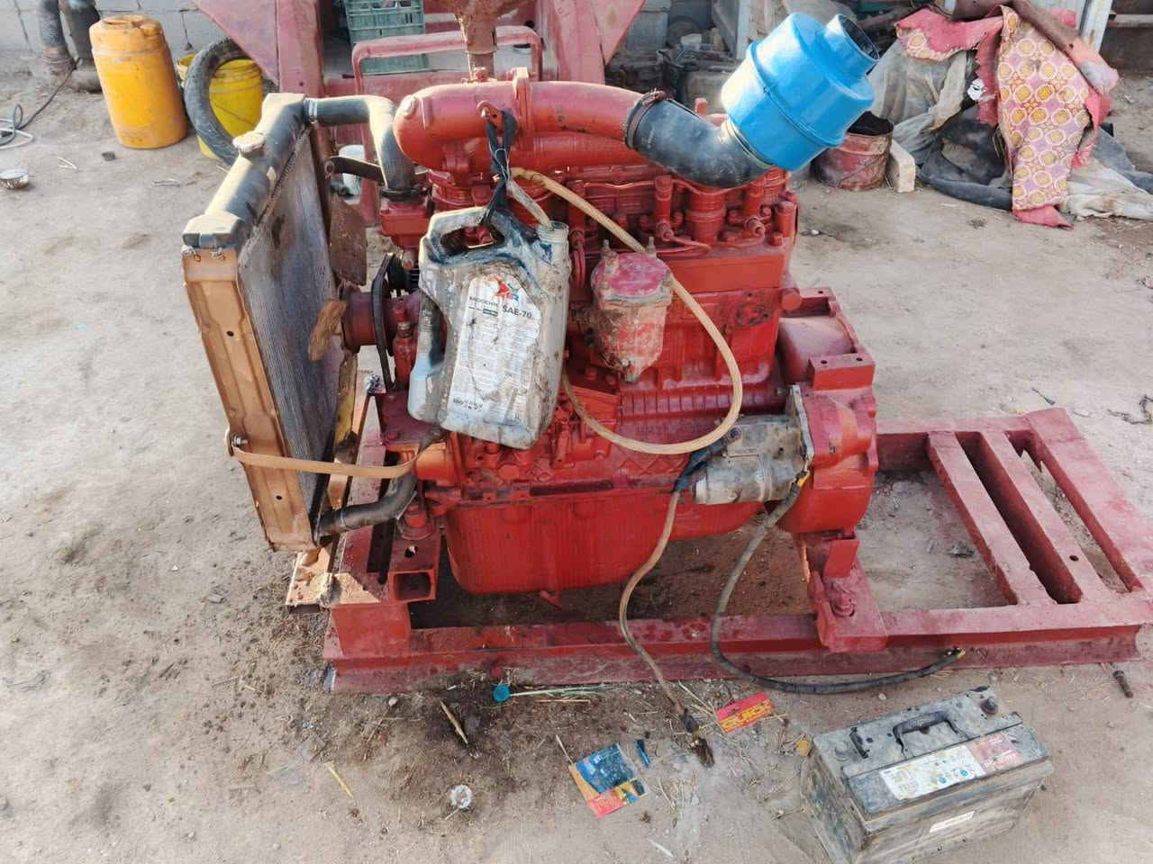 سلام عليكم خوان محرك بلاروس للبيع شرط لا تنقيص ولا تبخير شرط شرط الشغل والنظافه مع شاصي وراديتر كامل وشغال يرهم مولد او مظخه ماي الشراي يتصل مكان ناصرية ***********
