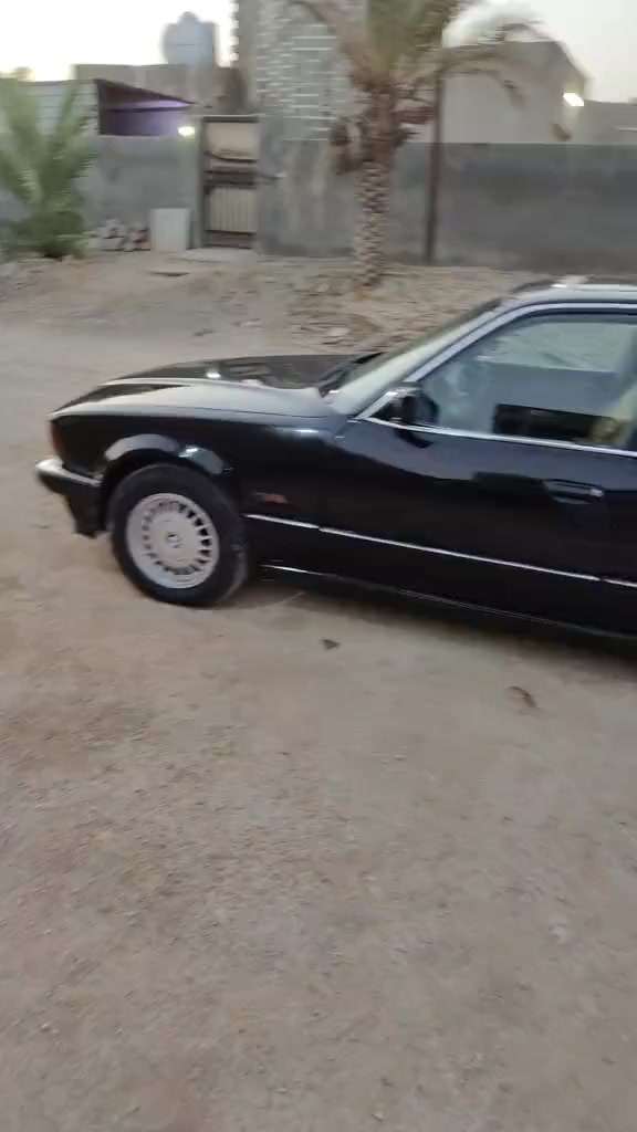 السلام عليكم بي ام 735 سياره نظيفه ورقمها بغداد مكاني نجف وقيم السعر بليرضى بي الله
***********
