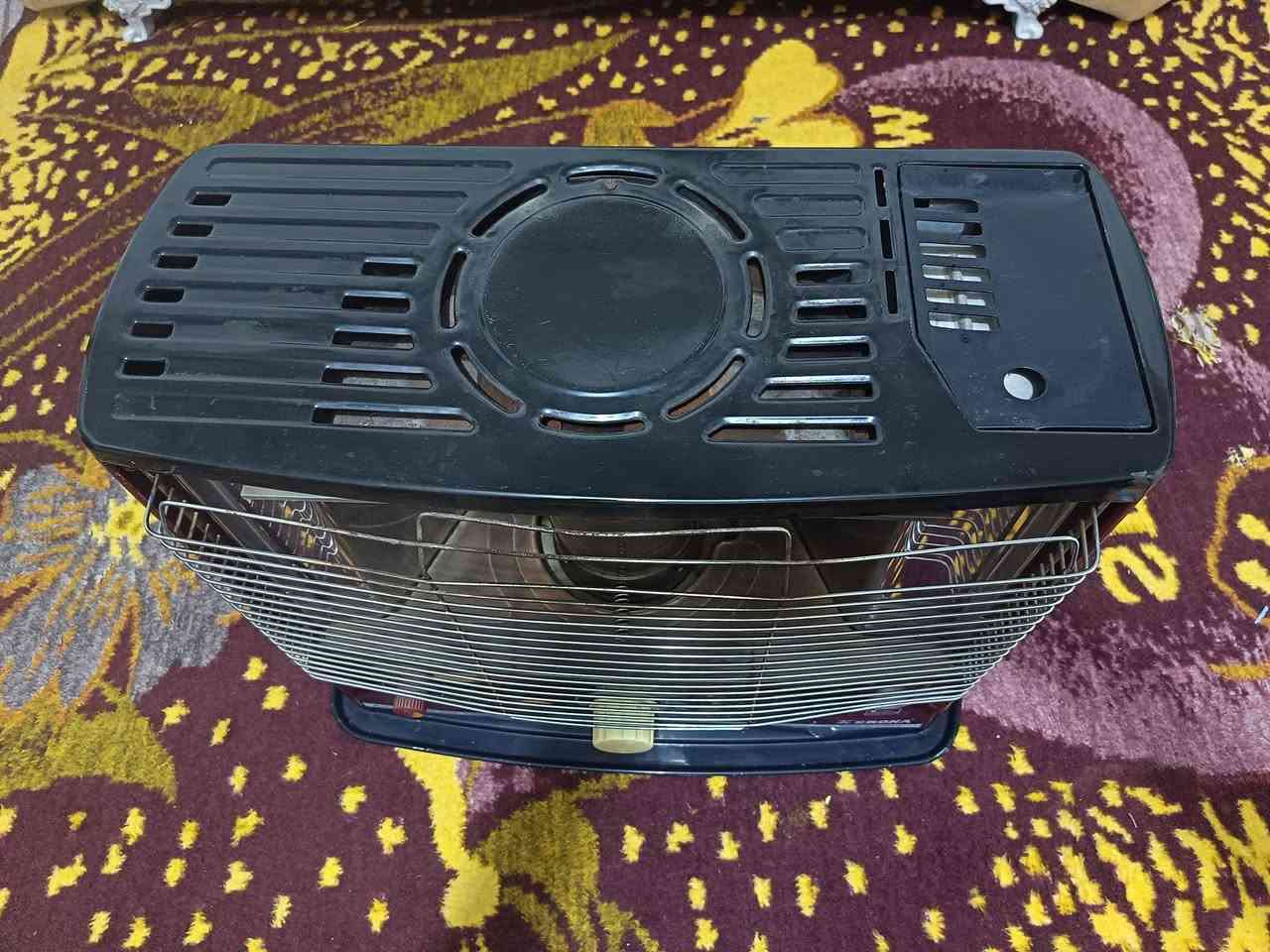 صوبة نفطية شغالة ونضيفة نوع كيروان للبيع السعر ٥٠
كربلاء الحسينية ***********
