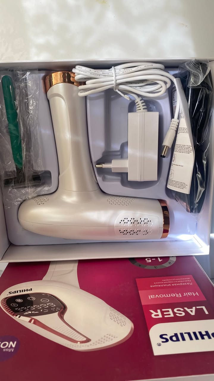 جهاز Philips Lumea لإزالة الشعر بتقنية الضوء النبضي المكثف (IPL).يتميز الجهاز بـ 5 مستويات طاقة قابلة للتعديل لتناسب أنواع البشرة المختلفة.تعد الشركة بتقديم نتائج تدوم حتى 6 أشهر من نعومة البشرة بعد الاستخدام المنتظم.يحتوي الجهاز على شاشة LCD لمتابعة مستوى الطاقة وعدد الومضات المتبقية
ملاحظة قطعة وحدة متوفرة فقط


**إذا كنت صاحب هذا الإعلان وتريد حذفه لأي سبب، رجاءا أرسل رسالة إلى الدعم الفني**