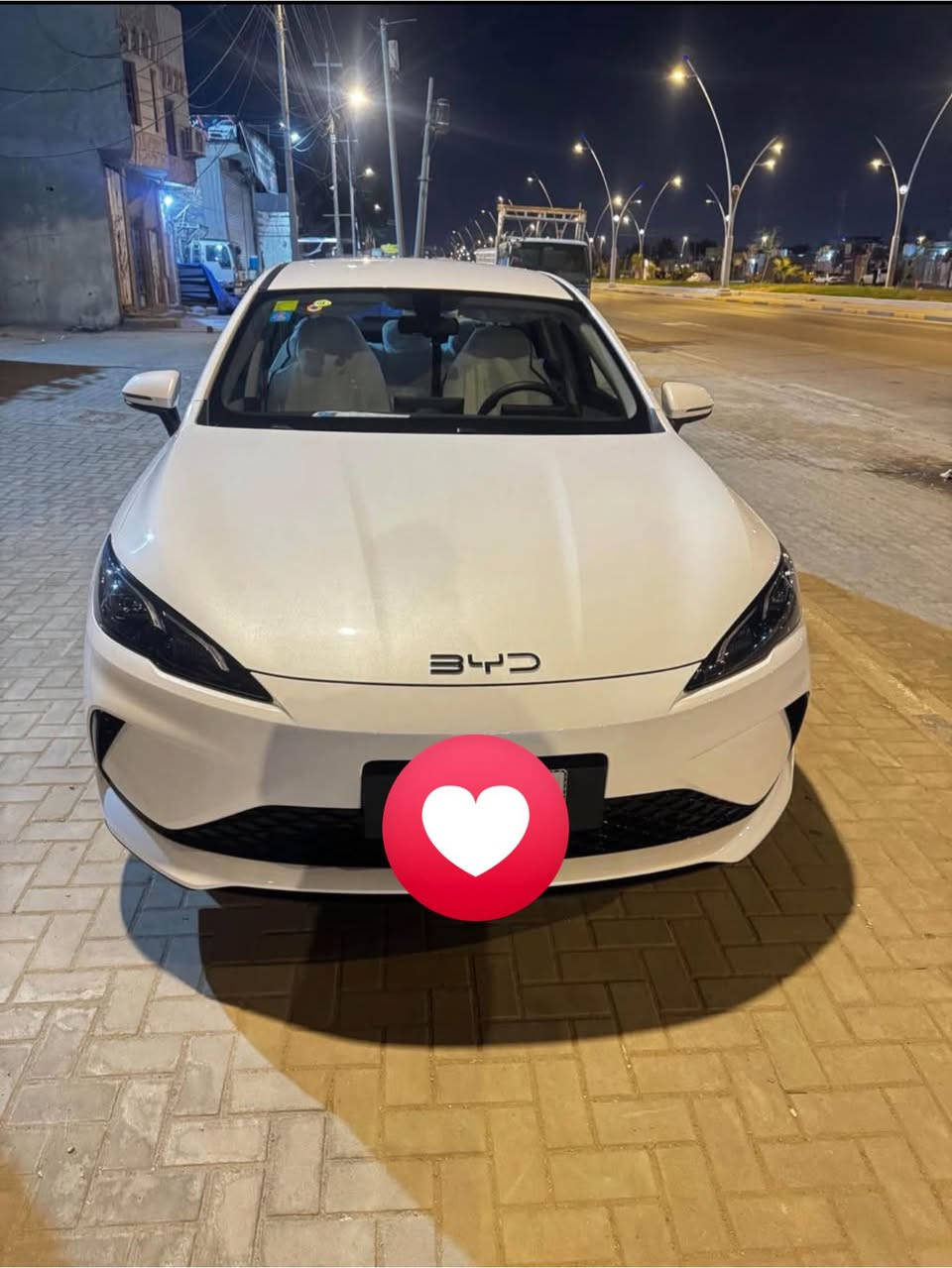 السلام عليكم للبيع بي وايدي مديل 2025
سيل5معروفه موصفها سياره كفاله عامه
ماشيه ١٤ ألف رقم بغداد تحويل ثاني يوم
سياره جديد عله وضع الشركه داخل جلد
السعر 18500مجال بسيط الشراي. 
للاتصال  ***********
