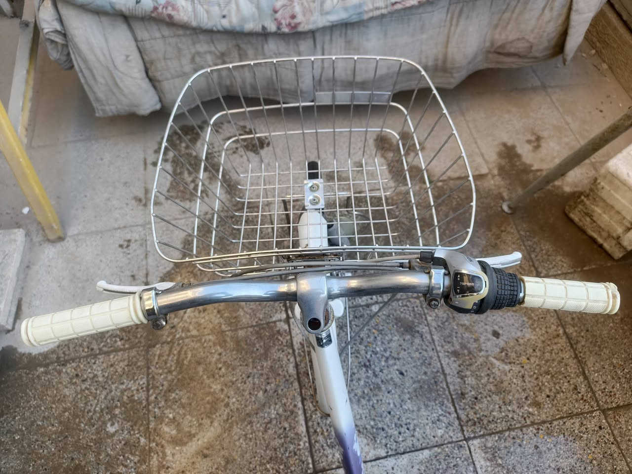 بايسكل بناتي حجم ٢٢ للبيع
السعر ٦٠ الف وبي مجال للتواصل واتساب ***********
