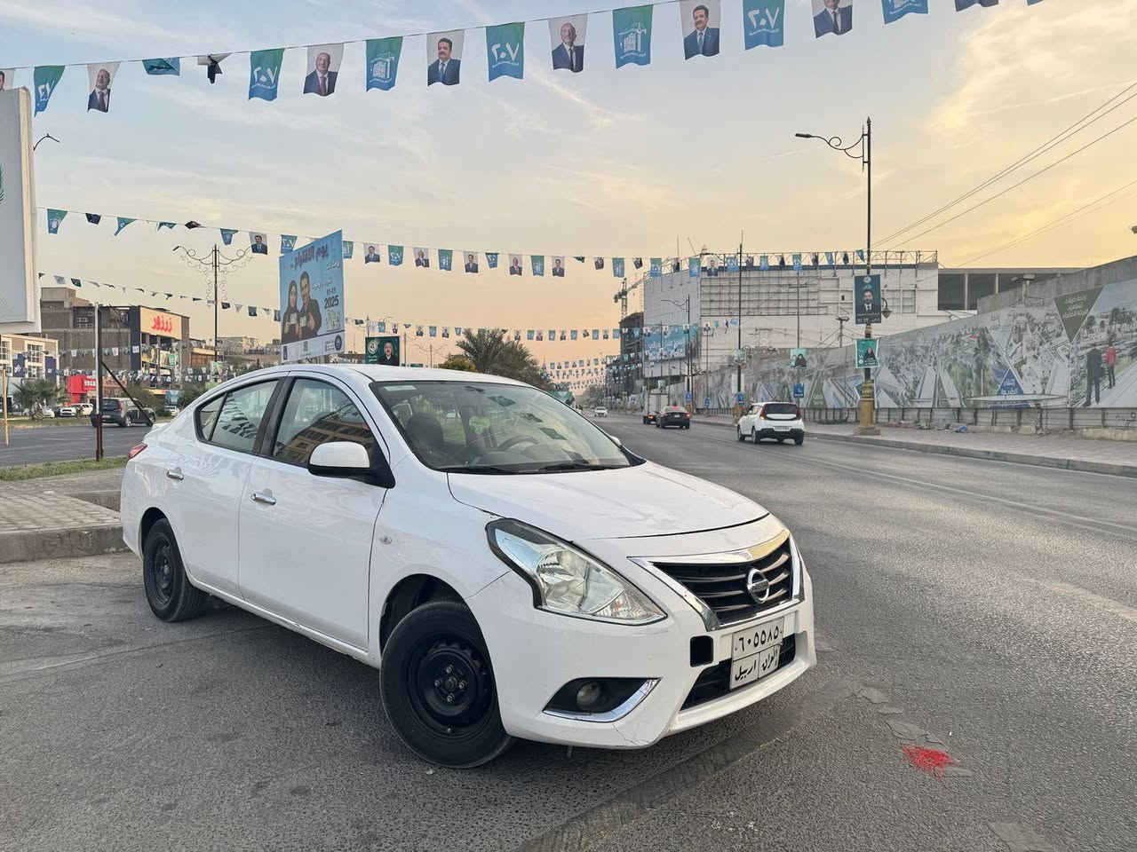 السلام عليكم نيسان سني هندي موديل 2020 خليجي بسم شركة ماشيه 140 مكينة كير علئ الشركة المواصفات واضحة بالصوره السياره جاهزه وبيه طخطخات بسيطه السعر 105 وبيه مجال بسيط مكاني كربلاء رقم الهاتف ***********
