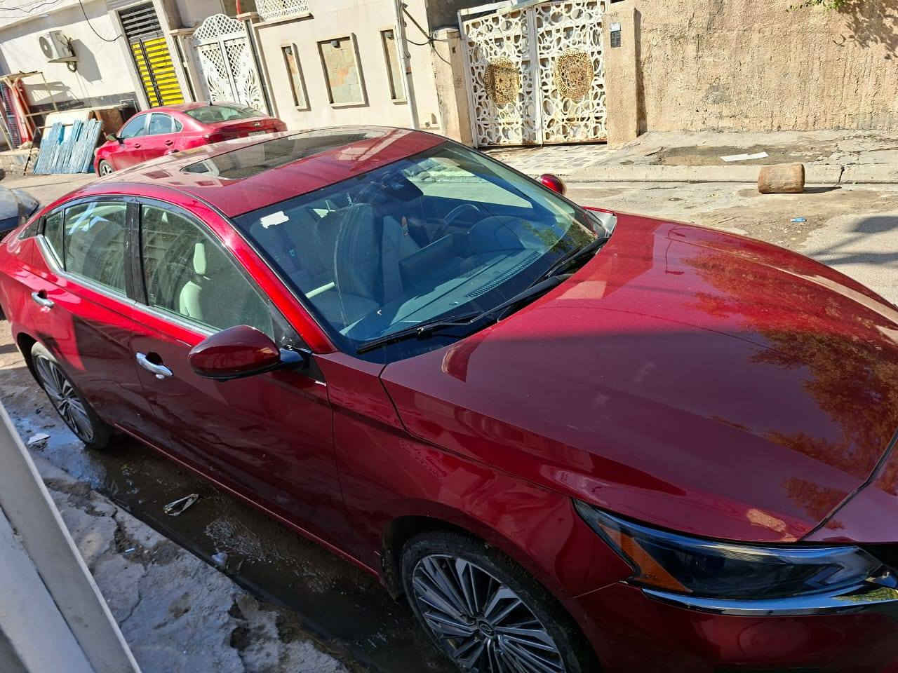 سيارة نيسان التيما فئة sl موديل ٢٤ للبيع رقم بغداد ماشية ١١٥٠٠ km هزة ورقم جديد السعر ١٧٥$ للتواصل مع الرقم ***********

