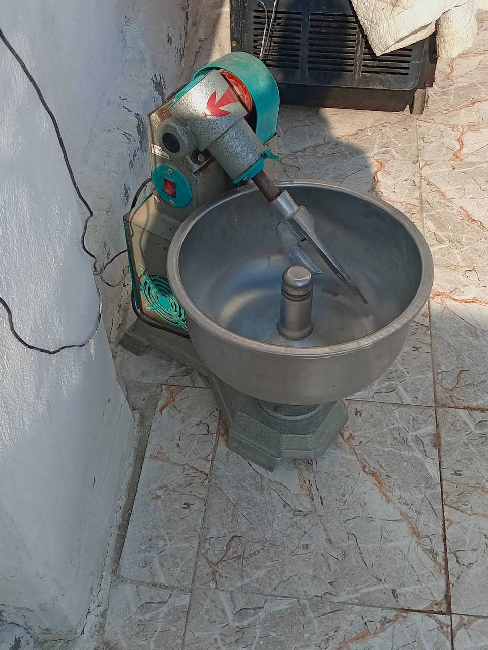 سلام عليكم
عجانة للبيع حجم 12 كيلو
السعر 150 وبية مجال
***********
