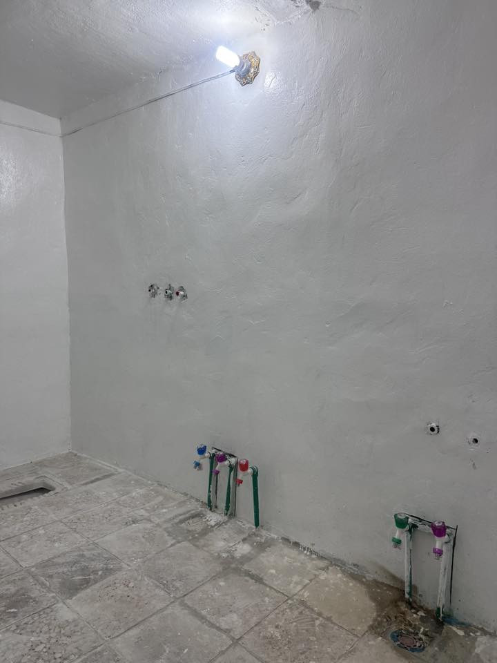 شقة للايجار في حي الجامعة خلف الكفيل مساحة ١٥٠ م للاستعلام الاتصال على الرقم             ‭٠٧٦٠ ١٨٥ ٨٩٤١‬
