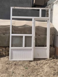 جام خانه كامله هيه والجام لبيع السعر 250  الطول مترين ‎%‎العرض متر ونص...