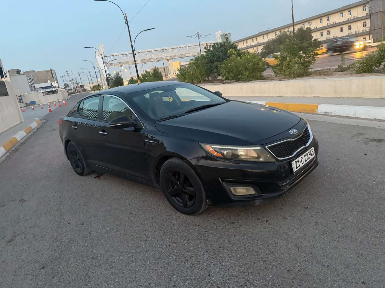 كيا اوبتمه. رقم سليمانيه جديد. تحويل مباشر. 
بيها قطعتين صبغ فقط بدون اي دواخل.بدون  اي ضربه. 
كير محرك صدر جديد تبريد ثلج  
مكانها ديالى بعقوبه.  للتواصل *********** 
السعر ٩٨  بيها مجال بصيط. بعقوبة, ديالى
