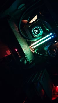 i9-9900K • RTX 2080 Ti • تجميعة