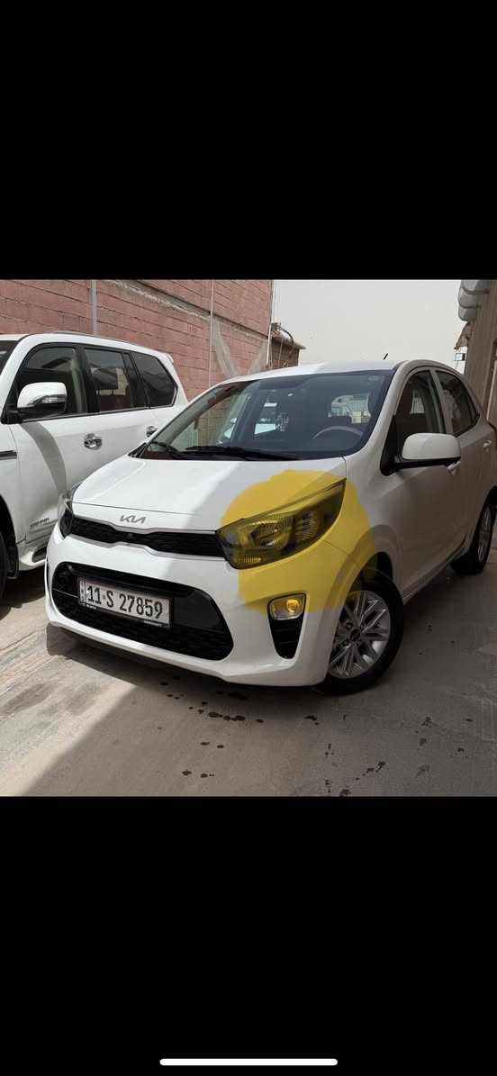 السلام عليكم 
كيا بيكانتو موديل 2023 خليجي ضمان المجموعه الدوليه ماشيه 20 الف السيارة جديدة جدا بيها صبغ شويه من طرف البنيد وشويه من طرف الجاملغ جهة السائق محدد باللون الاصفر صورة في المنشور
السعر 115 ورقه ***********
