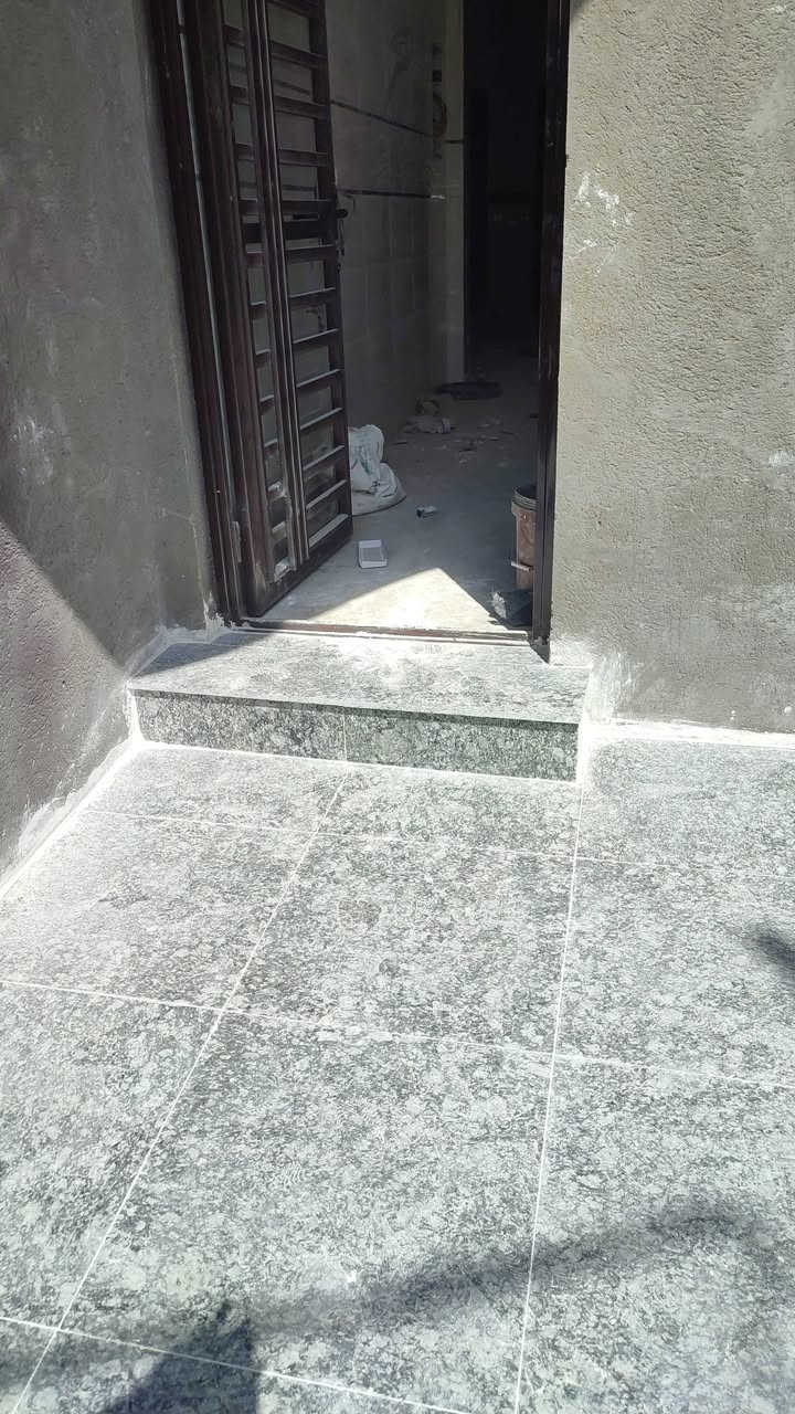 شغل سيراميك درجه اولى سيراميك كرانيت مرمر بورسلين هذا جزء من عملنه الي ينال اعجابكم انشأالله 👍🏻اي استفسار اتصال على هذا رقم ***********1
