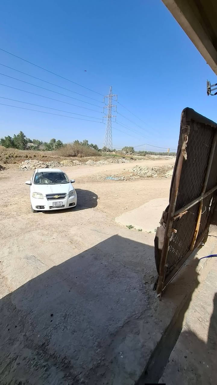 بيت 100 متر طابو صرف سكني
5×20

المكان شارع 100 محيزم 2  يقع  على ساحه خضراء وشارع 30
كافة الخدمات 
يوجد فيه 2 غرف نوم وصاله ومطبخ وستقبال
حديقه خارجيه 
بيت البناء جديد 2018
للاستفسار الاتصال على الرقم ***********
