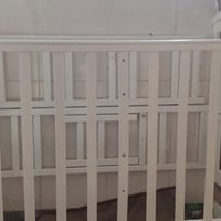 تخت طفل • مع دوشك • مستخدم شهر