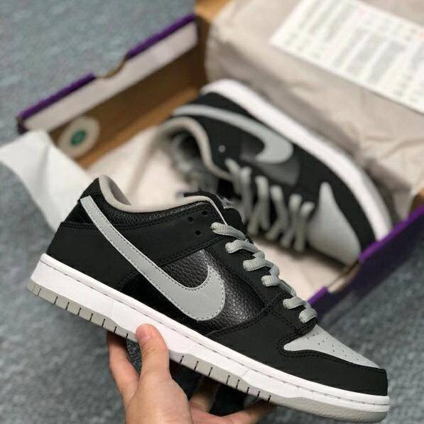 حذا نايكي الاصلي 
قياس ٣٨
السعر ٢٥


**إذا كنت صاحب هذا الإعلان وتريد حذفه لأي سبب، رجاءا أرسل رسالة إلى الدعم الفني**