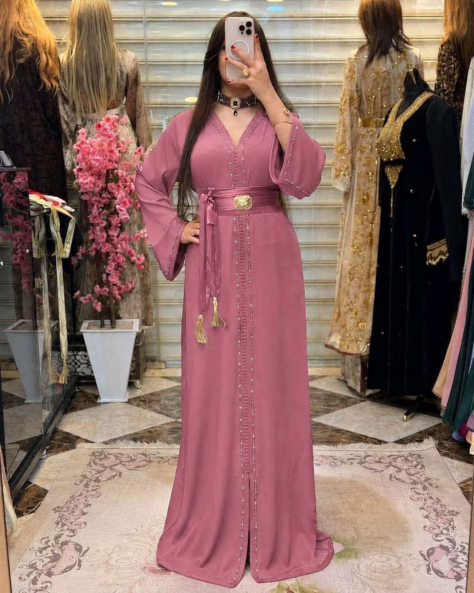 🟠🌹 *جديد العيد  new* 🌹🟠

🟤قفطان بفصالة مثالية  للافراح و المناسبات 🎊
🟠مخدوم بثوب كريب👑ثوب جديد جودة أولى من النوع الممتاز رطب و طايح 💯🥇💐
🟤مخدوم بالعقيق كما في الصورة✨ بجودة و مخدوم بالقيطان والسفيفه و بالعقاد  🪡💎  
🟠متوفر بألوان رائعة ابتداءا من الغد 
✍️✍️للتذكير فقط : جميع الالوان معروضه في فيديو متوفرة بكميه سيتم عرضها على قناة  
🟤المقاسات:
            M.L. XL XXL. 3XL 

🟠الثمن مناسب


**إذا كنت صاحب هذا الإعلان وتريد حذفه لأي سبب، رجاءا أرسل رسالة إلى الدعم الفني**