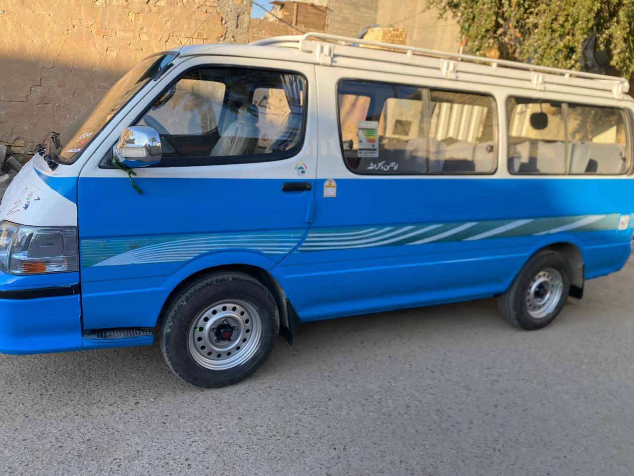 السلام عليكم سيارة جنبي موديل 2015 بغداد سيارة كفاله عامه ماعده طخه خفيفه بل صندوك بعدهي مامصلحه مكينه وكير اكسن ياباني ثري واي سيارة خير من الله السعر 75وبيه مجال العنوان بغداد حسينيه المعامل رقم تلفون ***********
